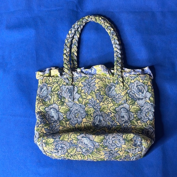 April Cornell for Isabella’s journey tapestry petite carpet bag - Picture 3 of 5